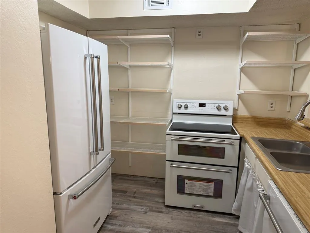 9807 Walnut Street #107