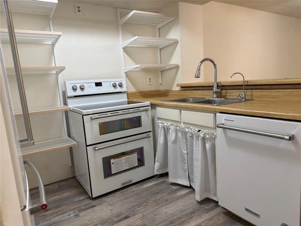 9807 Walnut Street #107