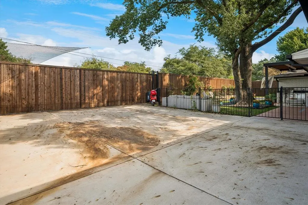 4317 Echo Glen Drive