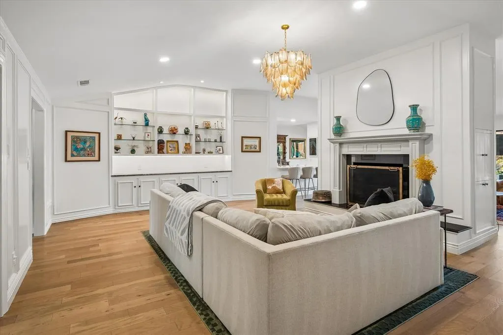 4317 Echo Glen Drive