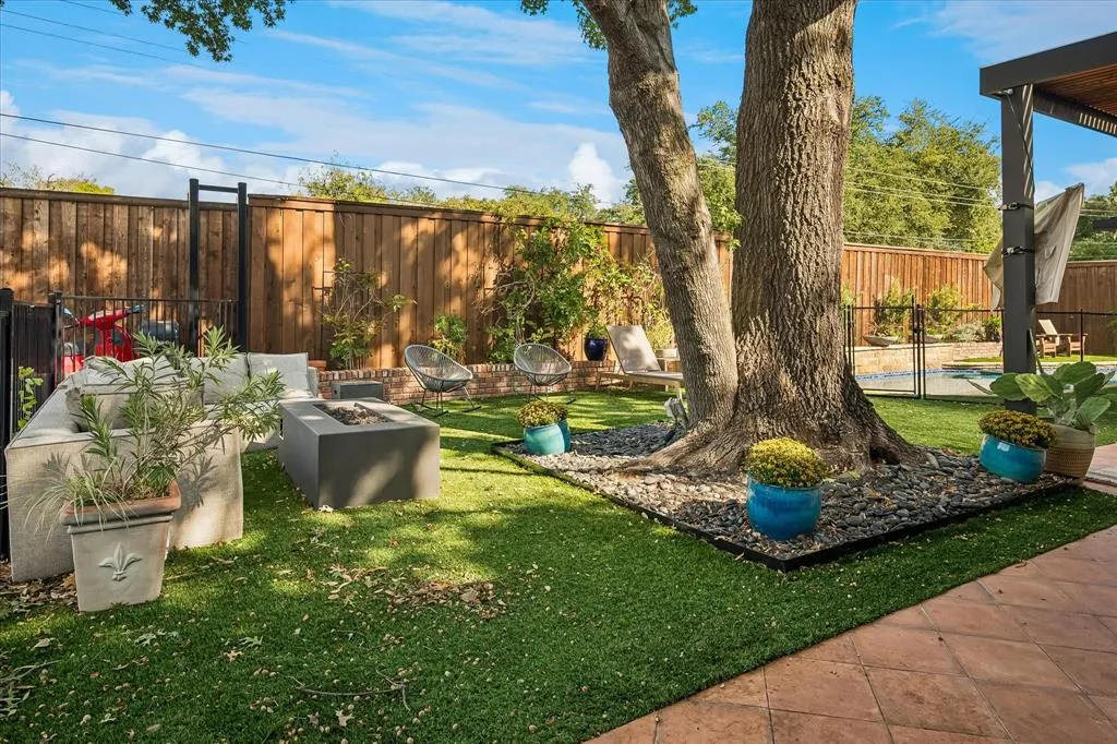 4317 Echo Glen Drive