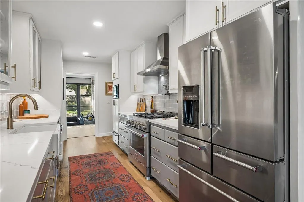 4317 Echo Glen Drive