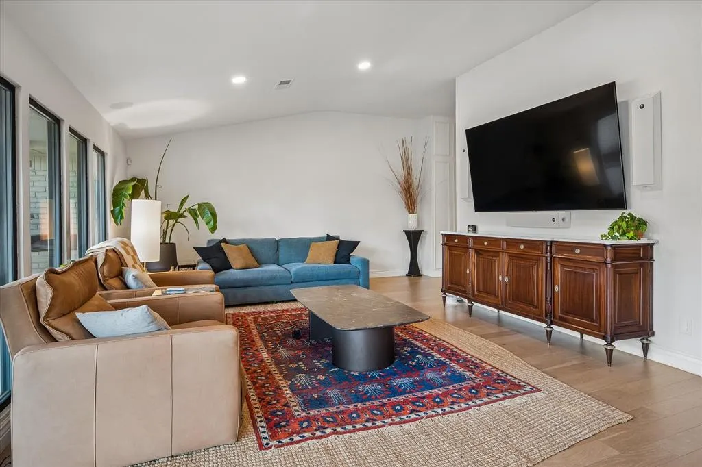 4317 Echo Glen Drive