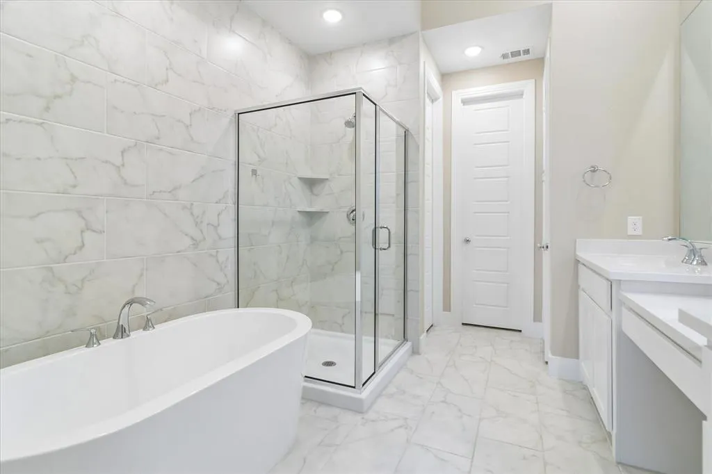 1704 White Snowberry Lane