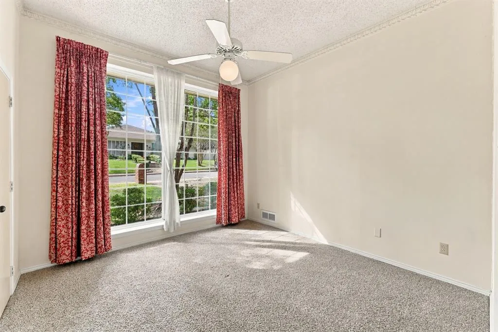 9501 Windy Knoll Drive
