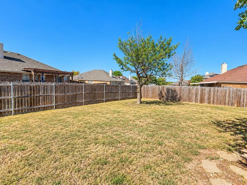 1103 Windsor Lane