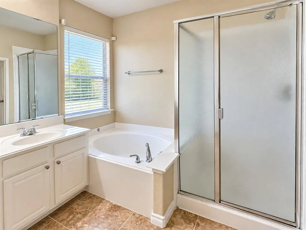 1103 Windsor Lane