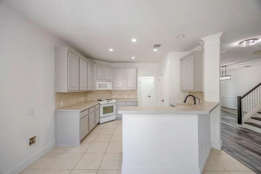 8508 Rock Creek Drive