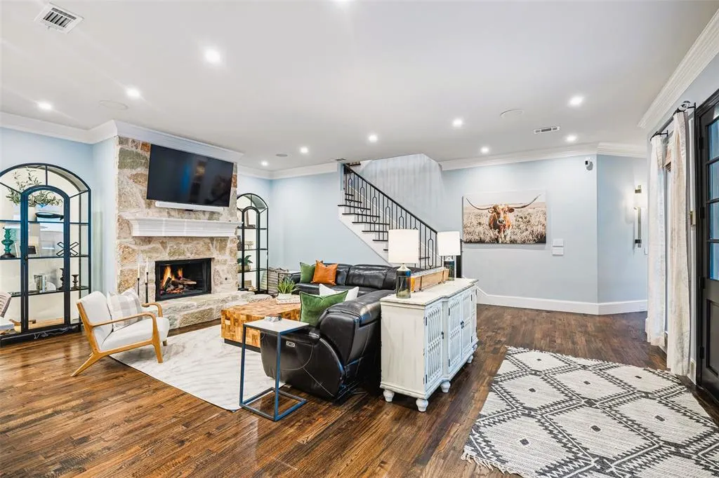 4954 Northshore Drive