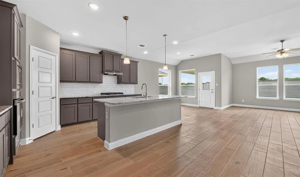 11404 WINGED ELM Way