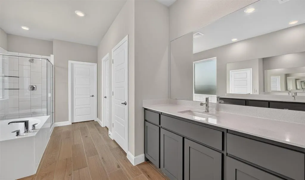 11404 WINGED ELM Way