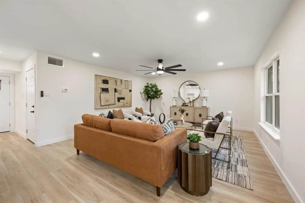 7217 Harwick Lane