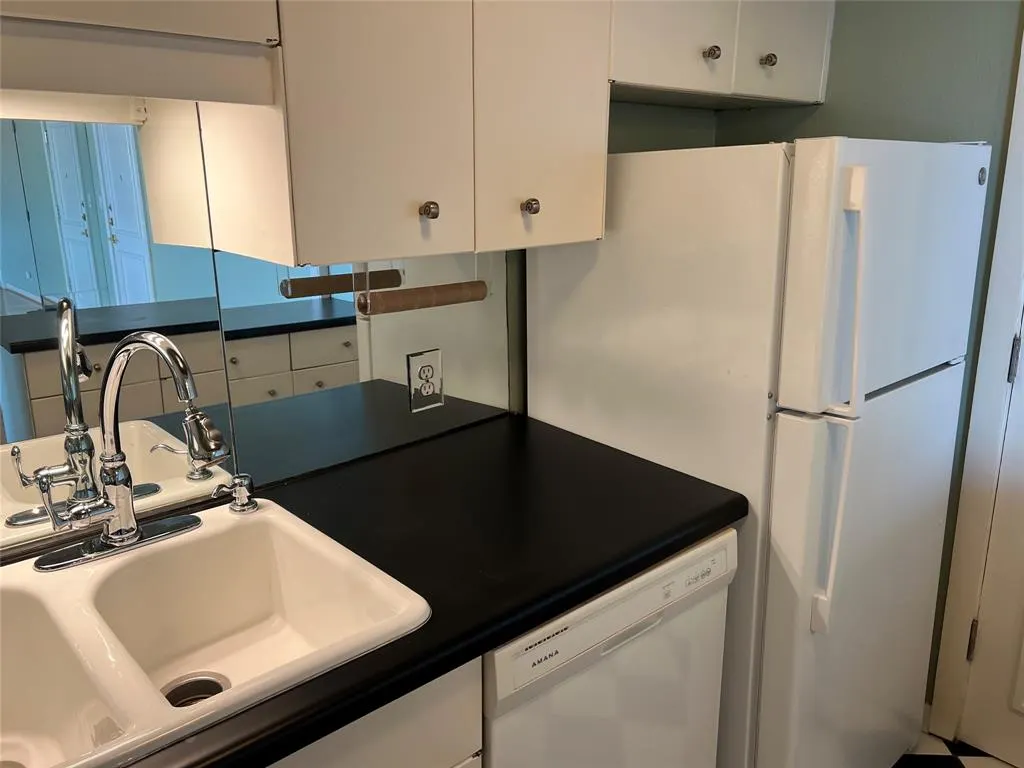 3701 Turtle Creek Boulevard #12C