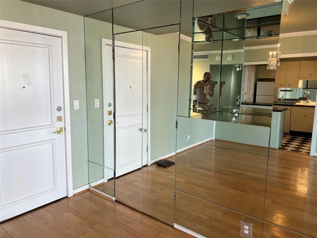 3701 Turtle Creek Boulevard #12C