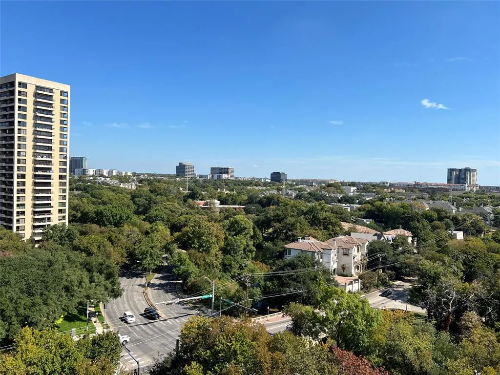 3701 Turtle Creek Boulevard #12C