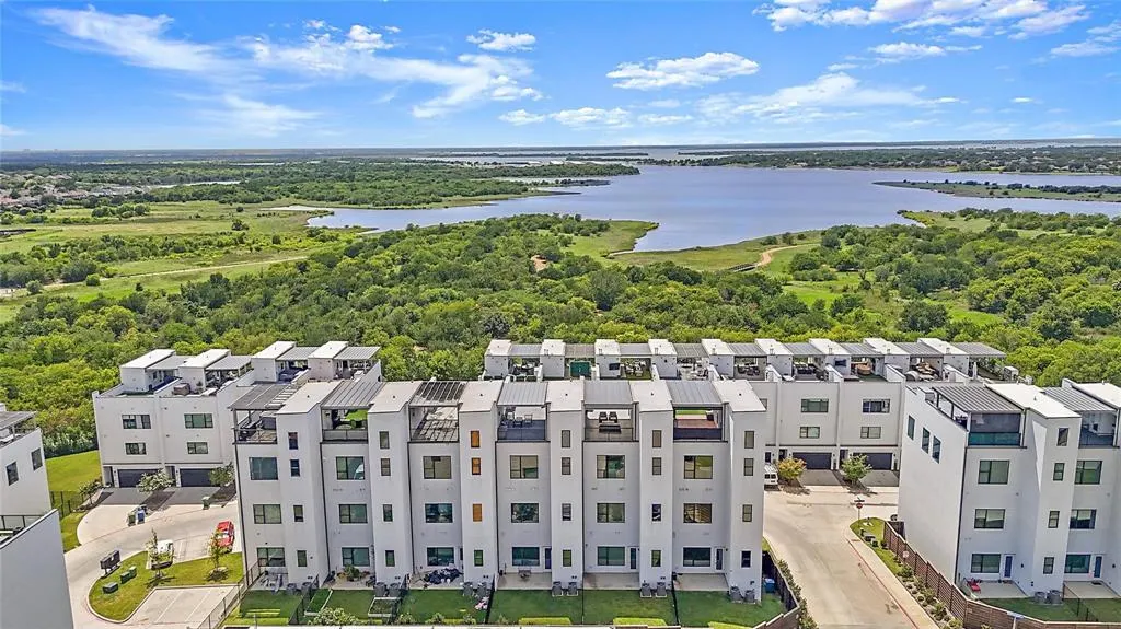 4944 Blaynes View
