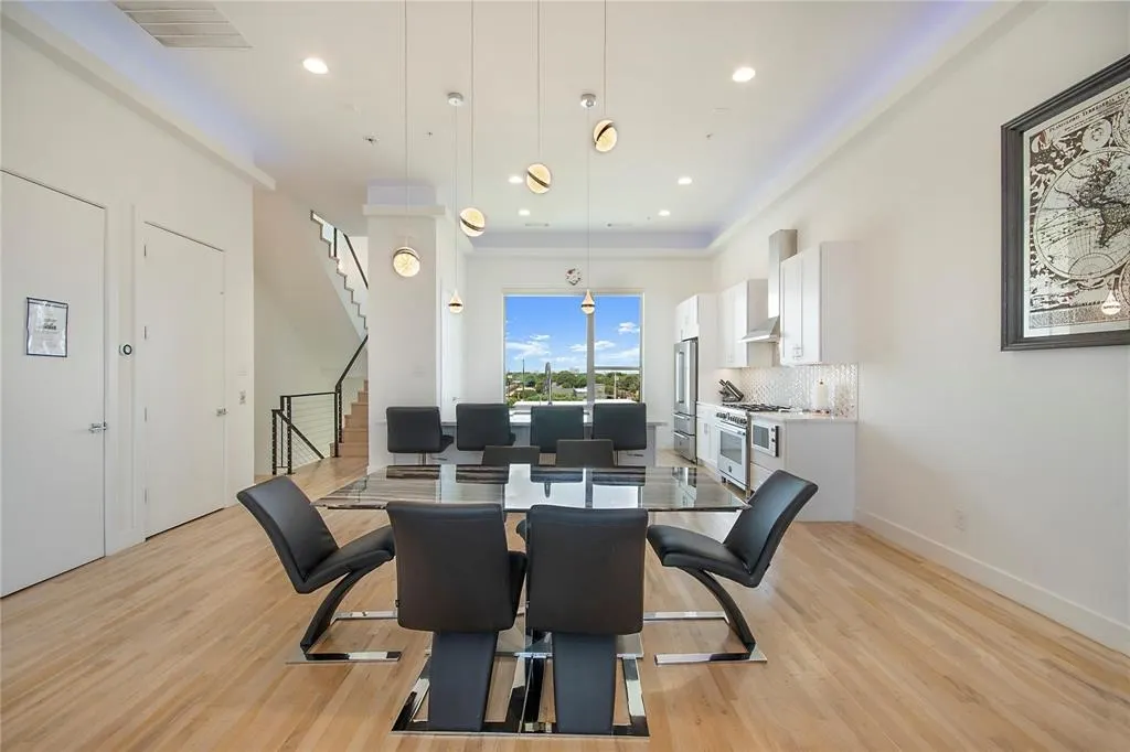 4944 Blaynes View