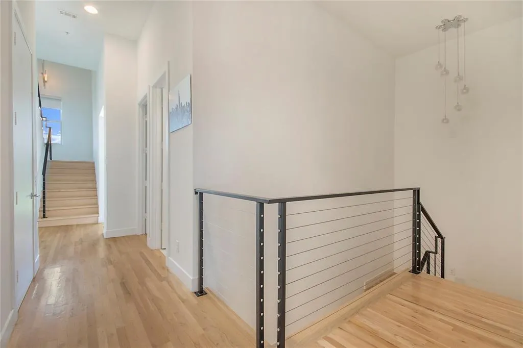 4944 Blaynes View