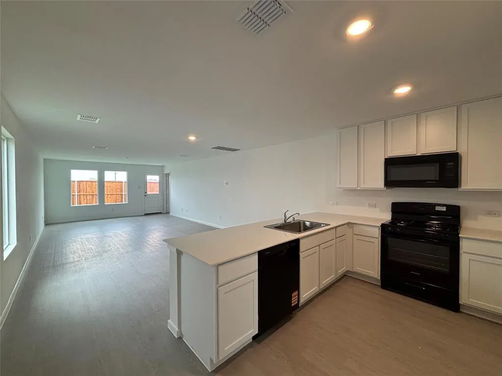 617 Finch Circle