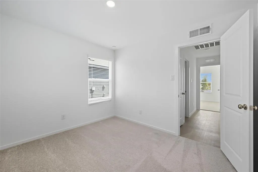 638 Montclair Avenue