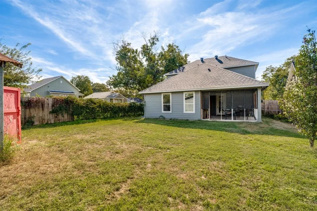 510 W Ball Street