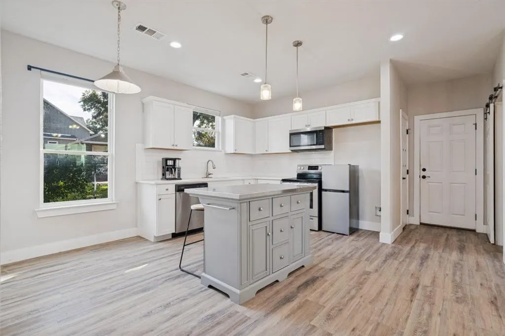 510 W Ball Street