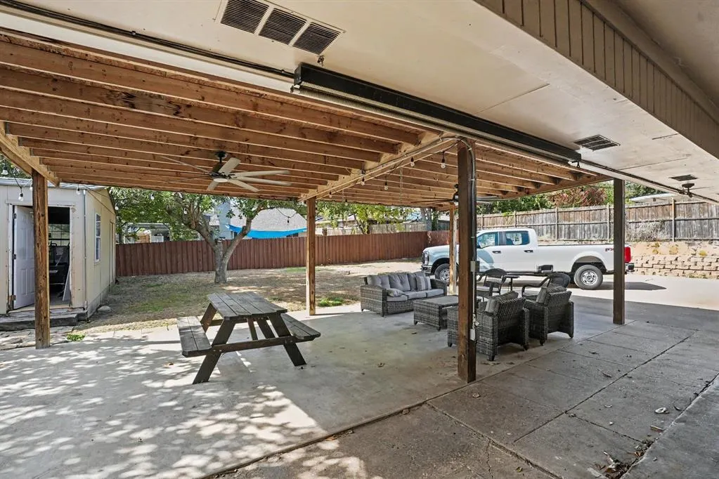 1813 E Terrace Street