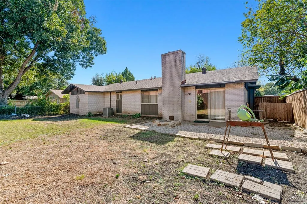 8045 Greenhollow Lane