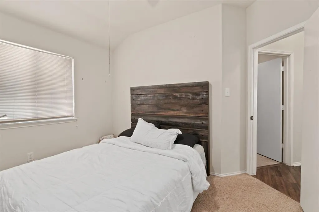 1024 Cove Hollow Drive