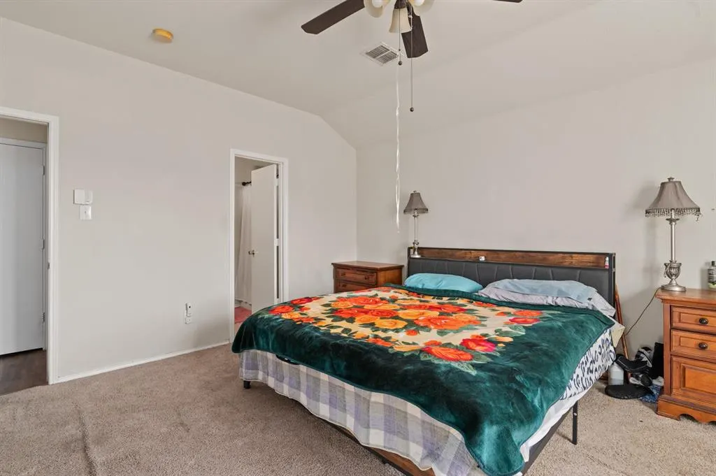 1024 Cove Hollow Drive