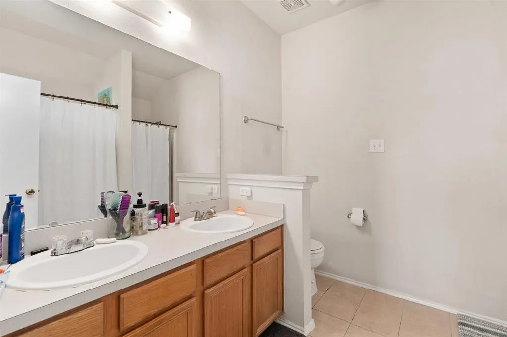 1024 Cove Hollow Drive