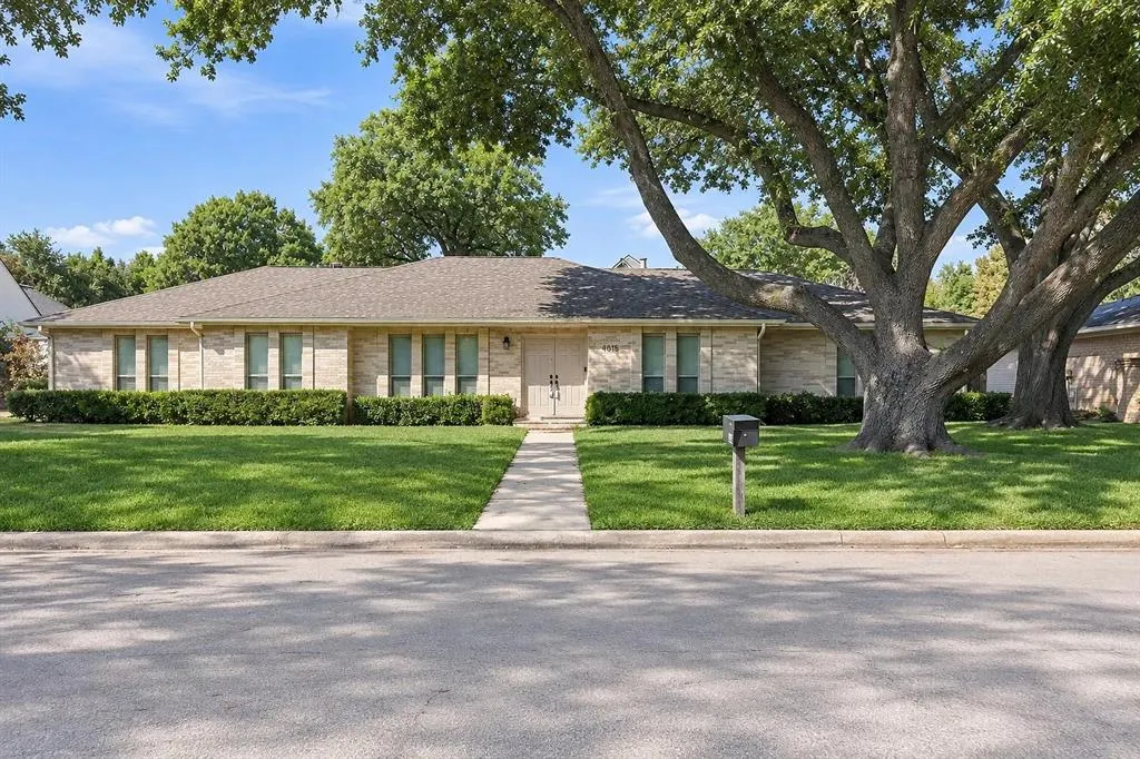 4015 Myerwood Lane