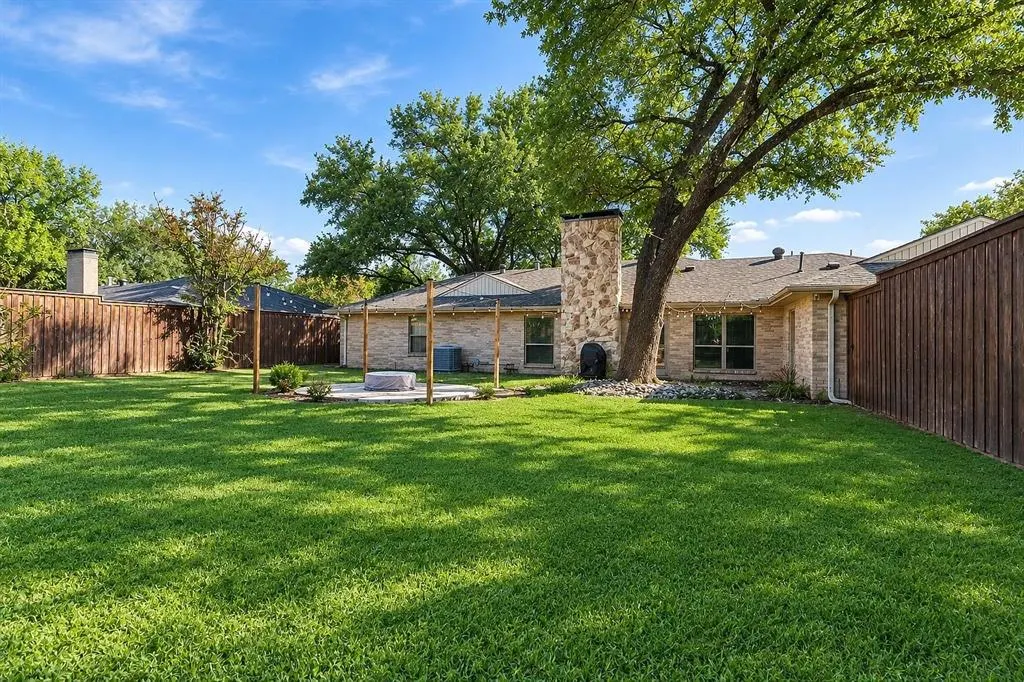 4015 Myerwood Lane