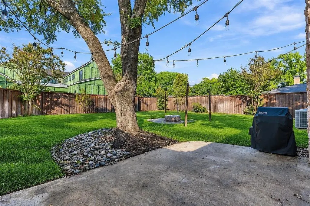 4015 Myerwood Lane
