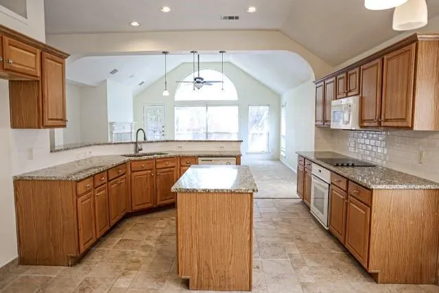 9244 WICHITA Trail