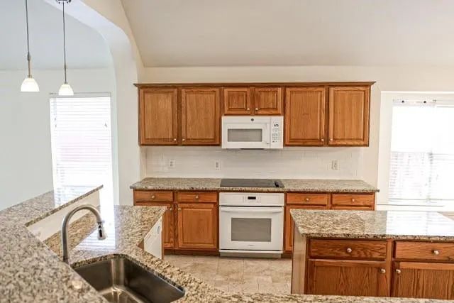 9244 WICHITA Trail