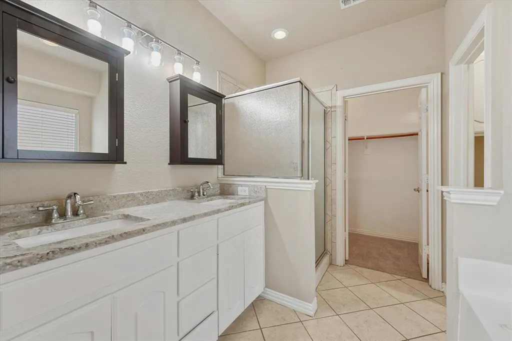 1129 Lake Hollow Drive