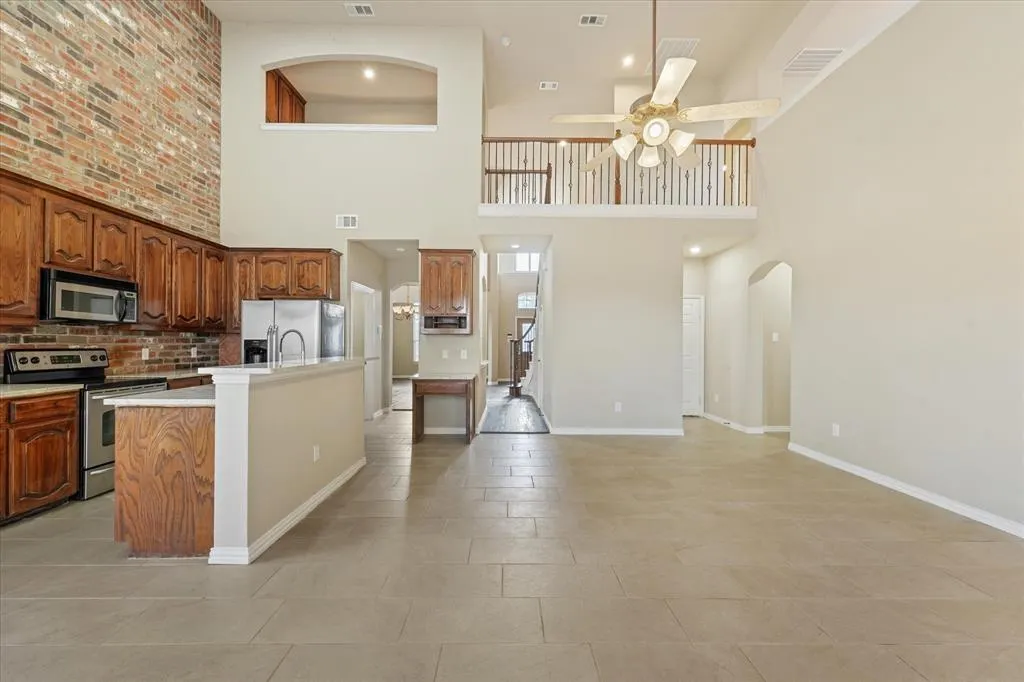 1129 Lake Hollow Drive
