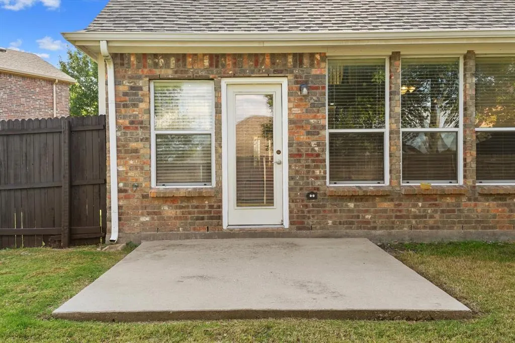 1129 Lake Hollow Drive