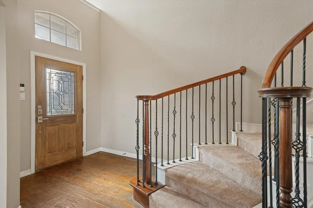 1129 Lake Hollow Drive