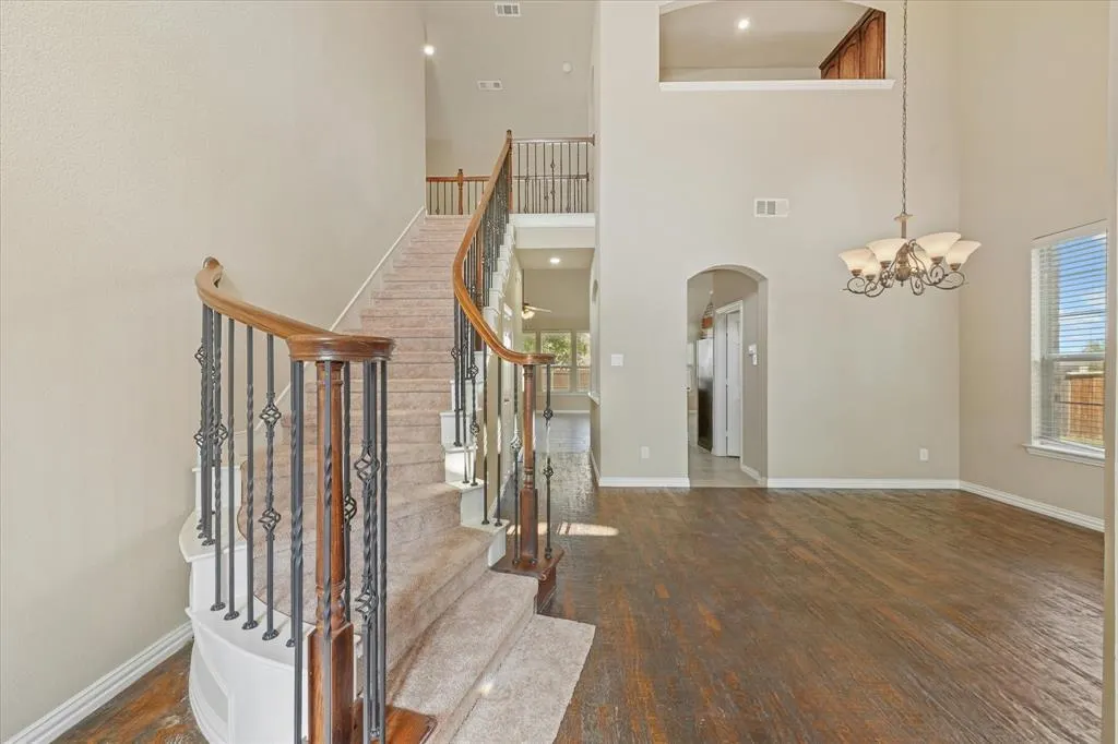 1129 Lake Hollow Drive