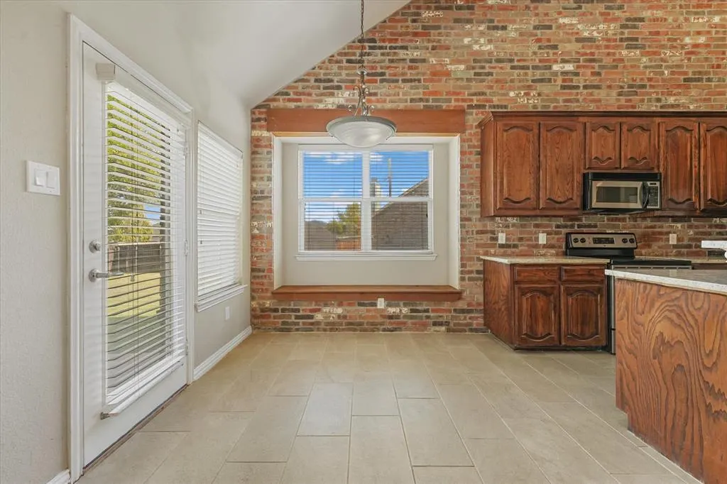 1129 Lake Hollow Drive