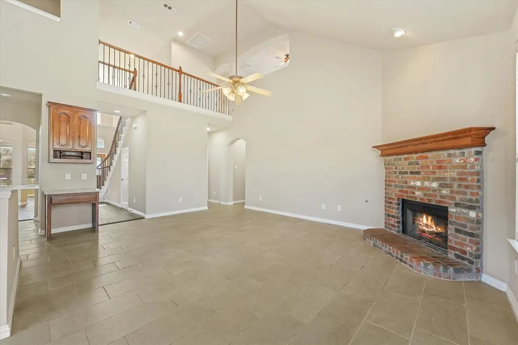 1129 Lake Hollow Drive