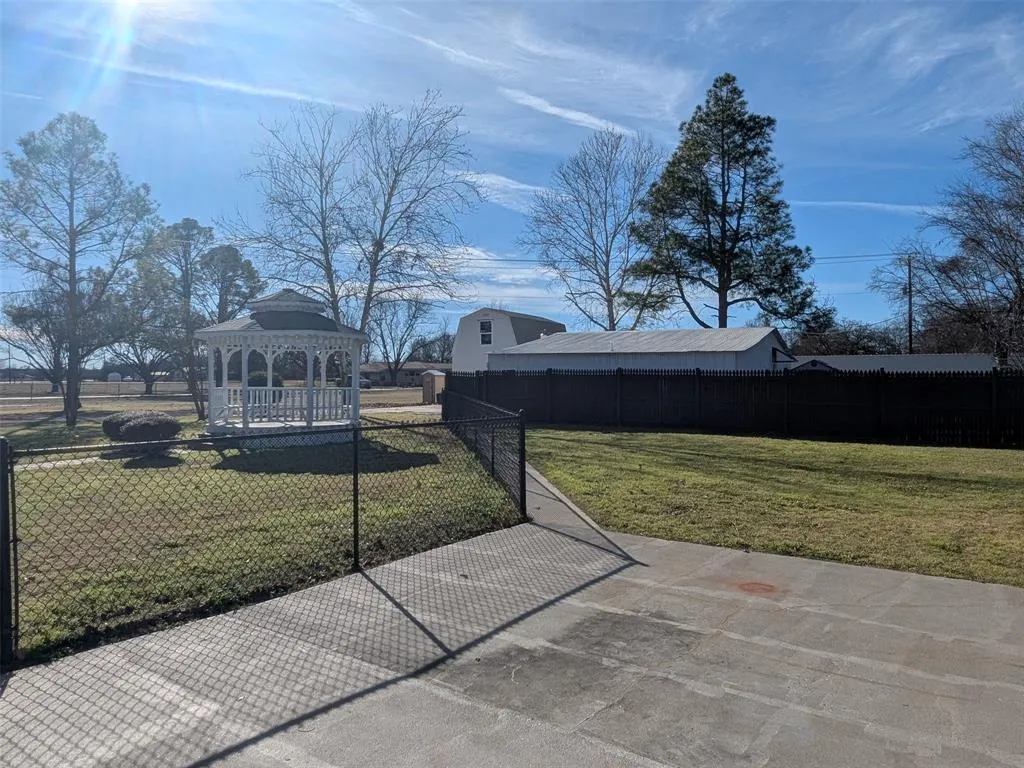 142 FM 920