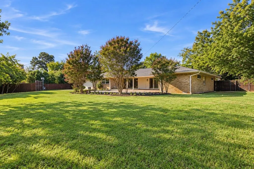 7733 Indian Springs Road