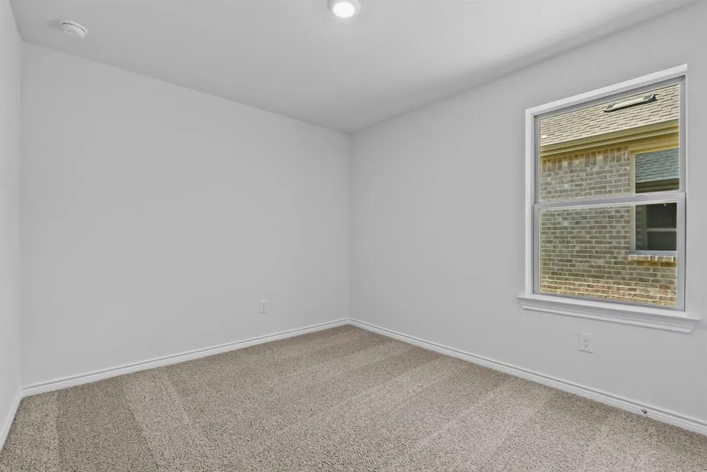 2537 Pikes Peak Way
