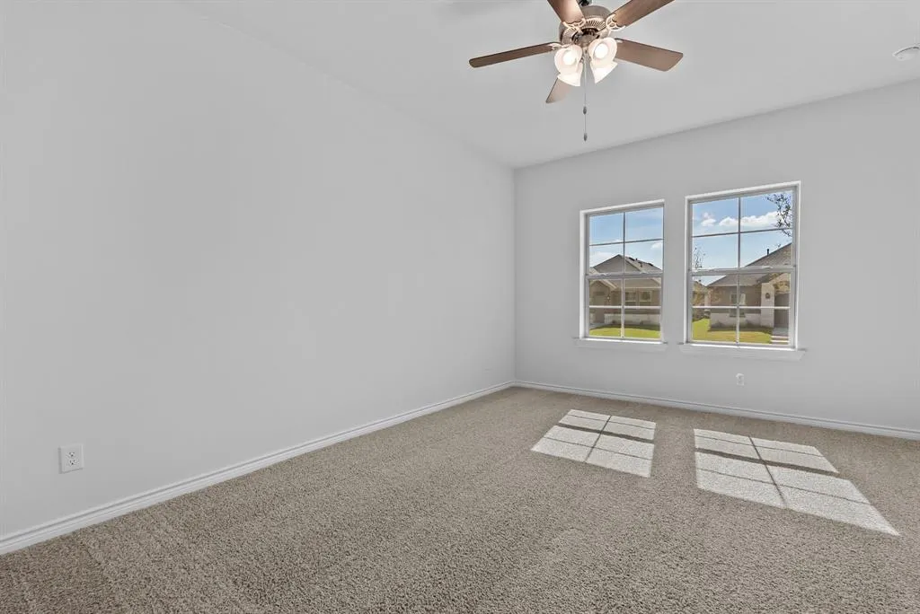 2537 Pikes Peak Way
