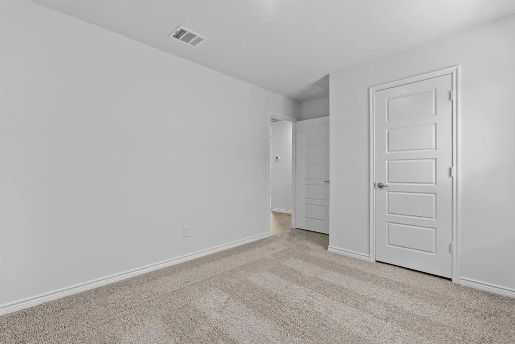 2537 Pikes Peak Way