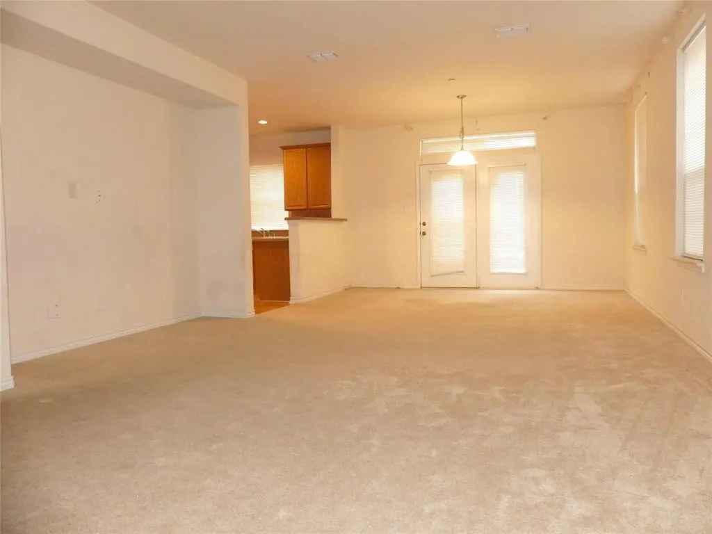 6200 Texana Way
