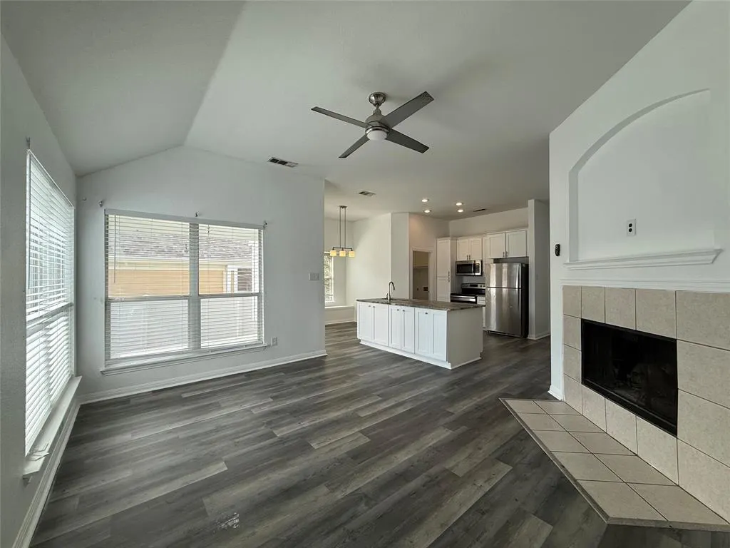 509 Creekside Drive